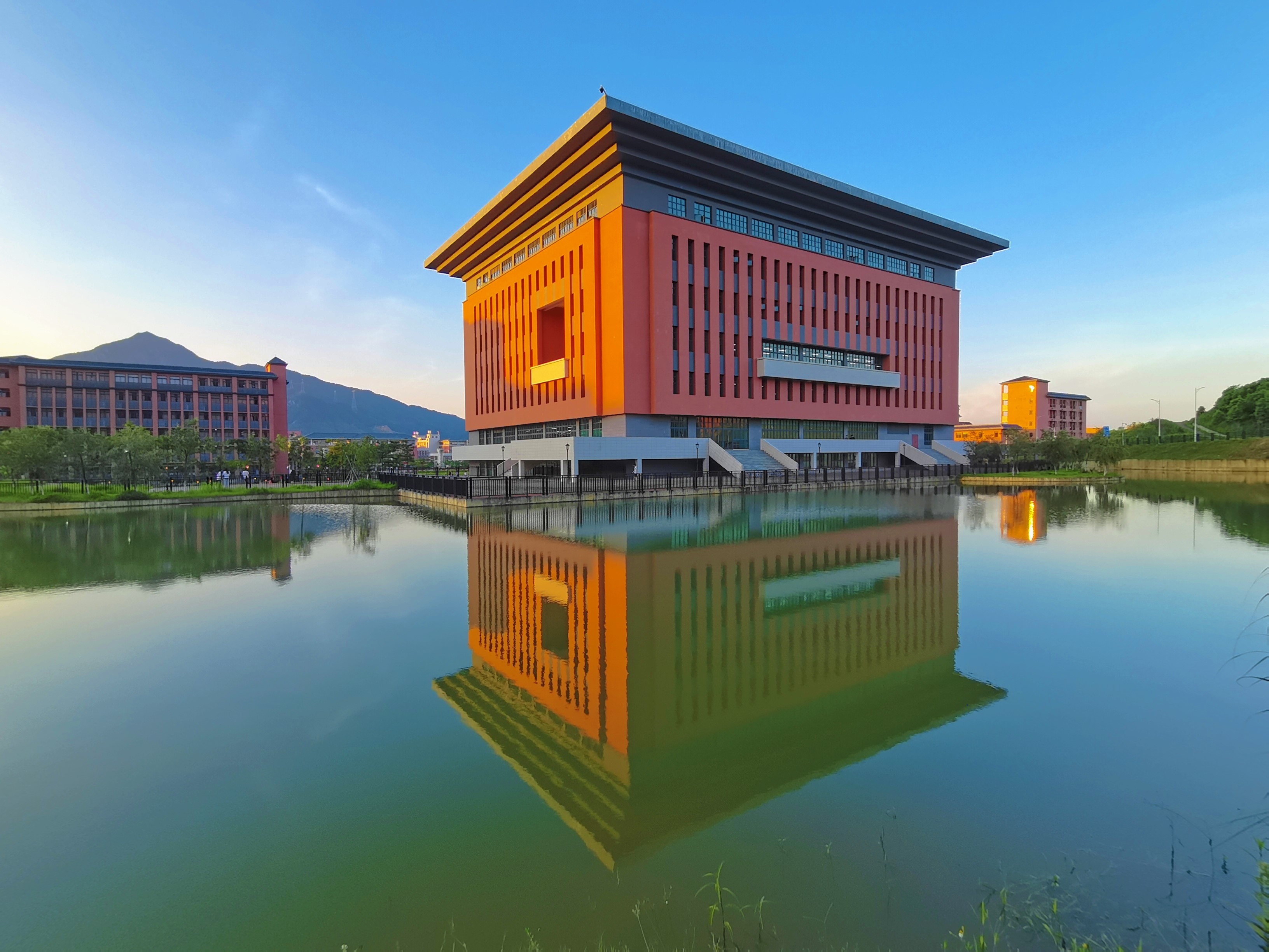 广东财贸职业学院